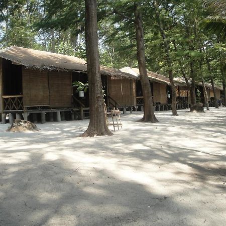 Menjangan Resort Karimunjawa Room photo
